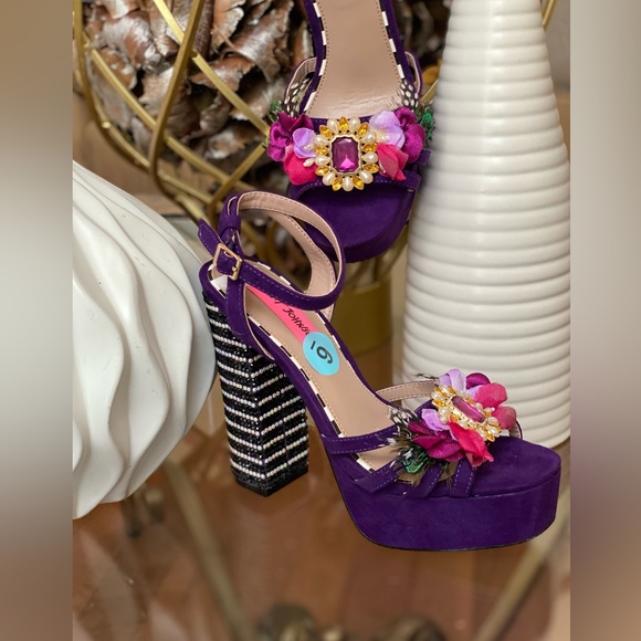 Betsey Johnson NWT Marlo Platform Sandals Multicolor Size 6 . - Picture 4 of 13